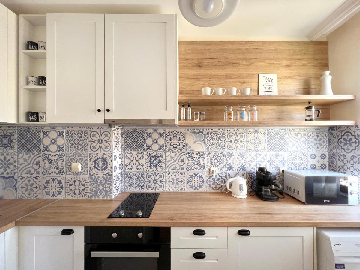 Lovely Apartment With Balcony In Pomorie Old Town By Flat Mаnаger Esterno foto