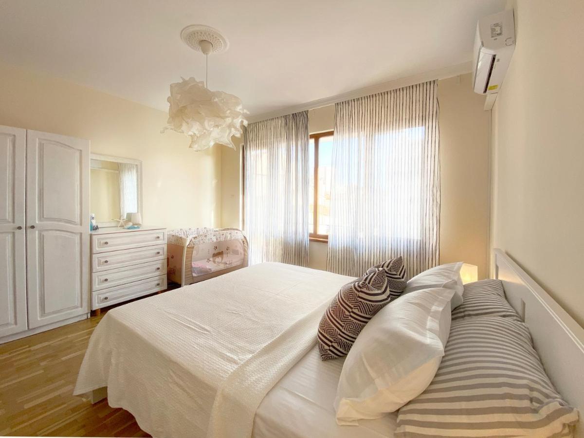 Lovely Apartment With Balcony In Pomorie Old Town By Flat Mаnаger Esterno foto